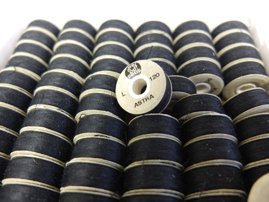 BOBBINS WITH SIDES SPUN POLY 114YDS BLACK