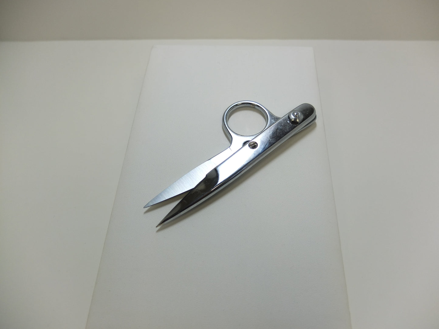 GINGHER4.5 KINFE-EDGE NIPPER item 8TC6